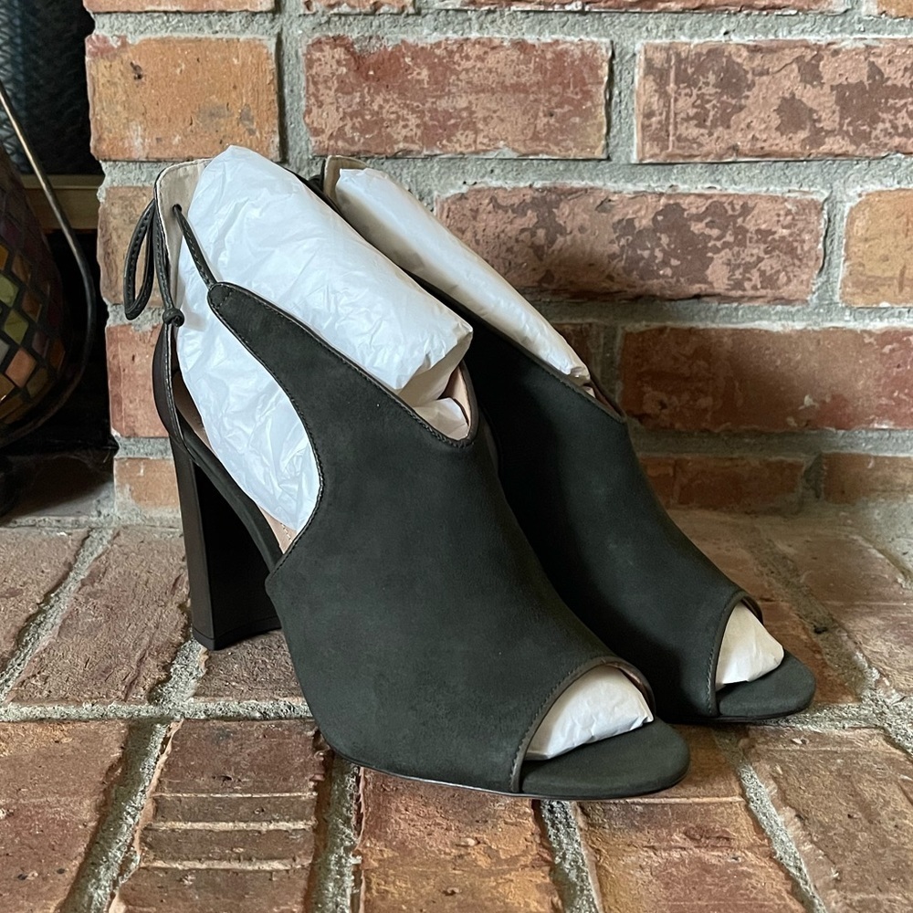 NEW Rachel Zoe Stephanie Green Peep Toe Sandals